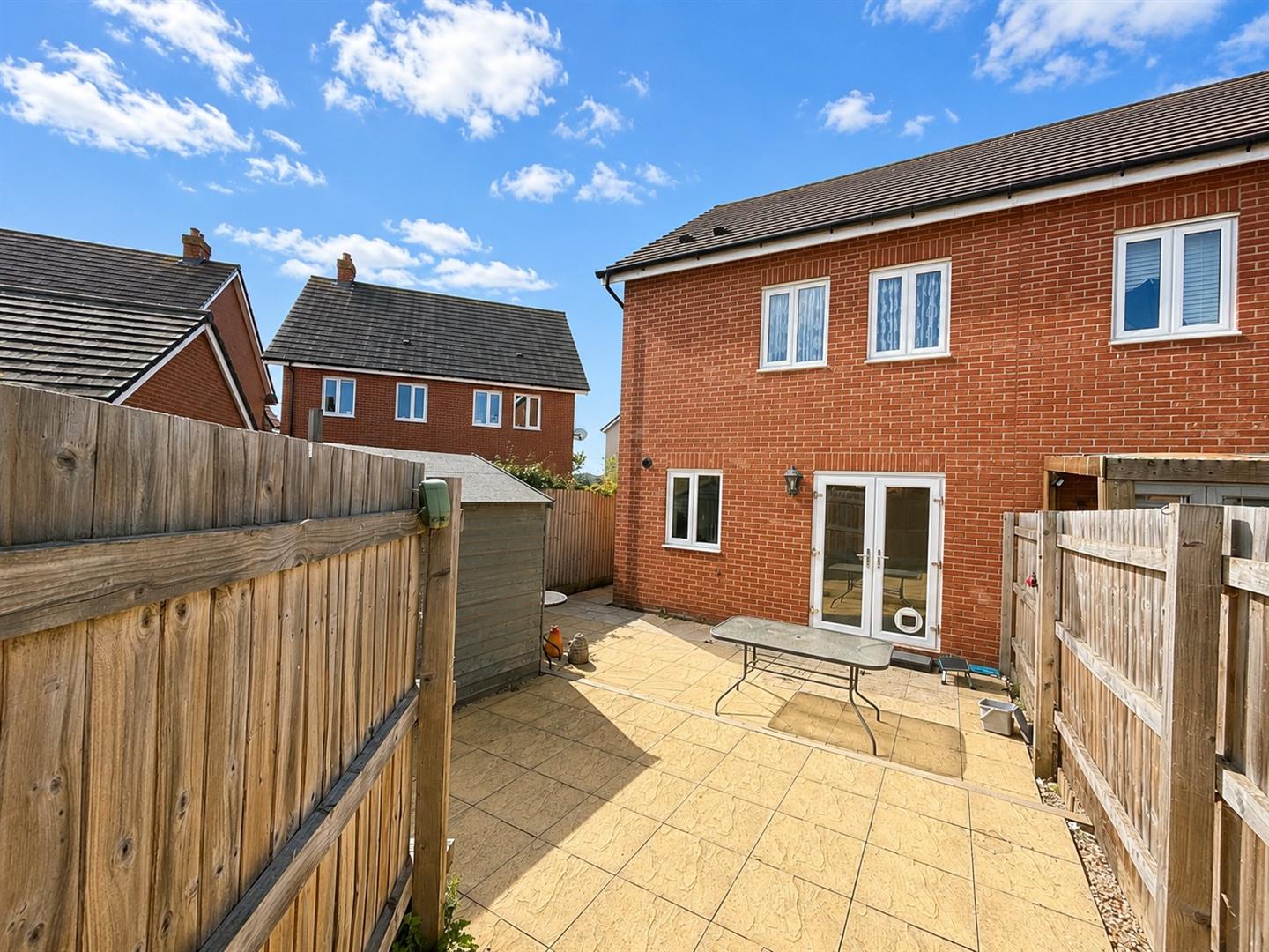 Hovingham Drive, Great Denham, Bedford
